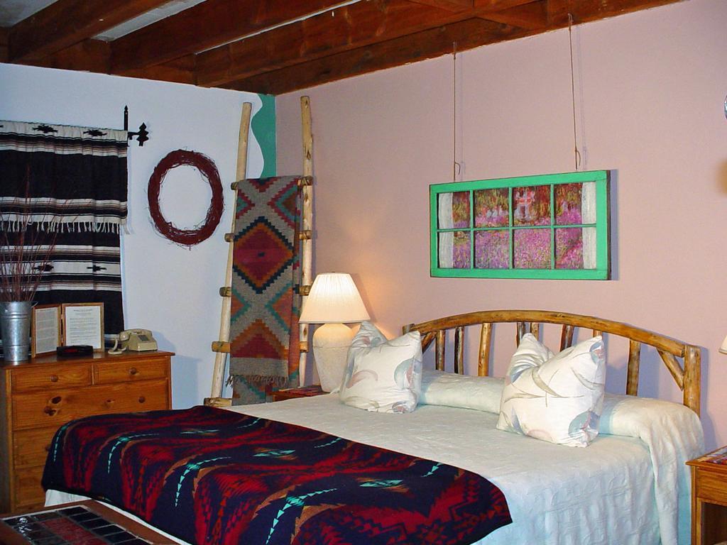 Inn On The Rio 타오스 객실 사진